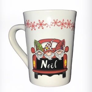 CHRISTMAS Gnomes Noel Coffee Tea Mug BNWOT